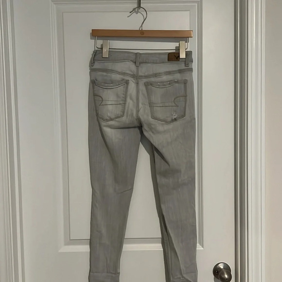 Grey American Eagle jeans size 6 - Picture 2 of 4